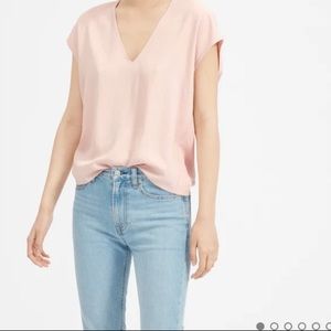 Everlane Japanese GoWeave V-Neck Tee